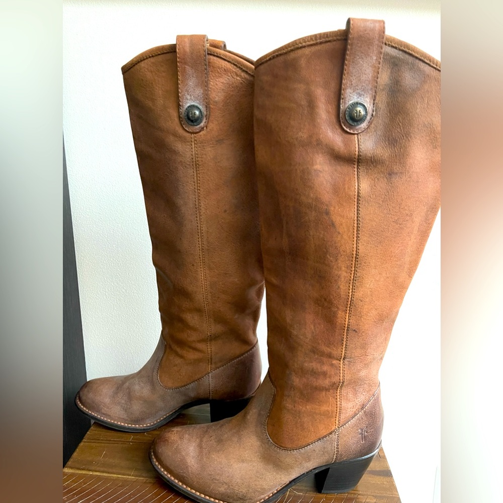 FRYE Women’s Jackie Button pull-on, 2 1/2 inch heeled boot “Cognac” - size 7.5